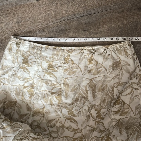 Coldwater Creek Gold Glittery Floral Foliage Ruffle Bottom MIDI Skirt size XL 18 - Picture 13 of 15